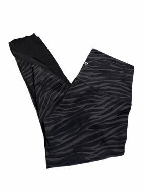 Lululemon Wunder Under High-Rise Crop 23” Scallop (Le Tigre Camo Deep Coal) 6